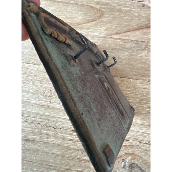 Segovia Spain Handmade Ceramic Wall Key Holder 3 Hooks - Antique Rim Lock Style - Picture 5 of 10